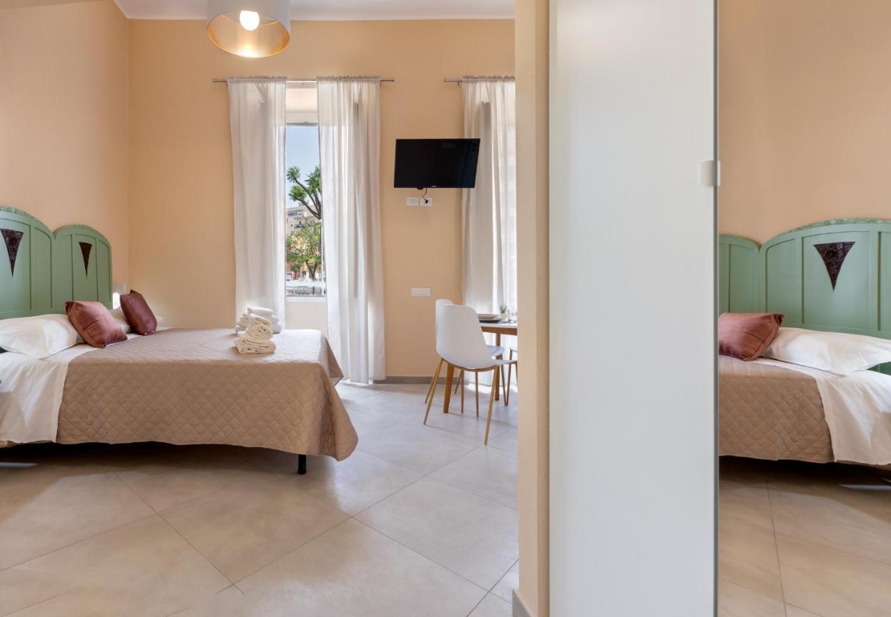 קליארי Bonnystudios Holiday Apartments מראה חיצוני תמונה